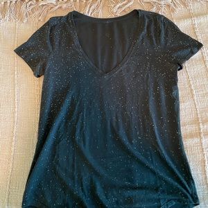 LULULEMON black w/ white specks top v neck love tee